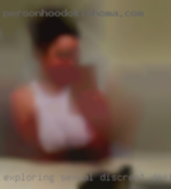 Exploring sexual discreet desires.